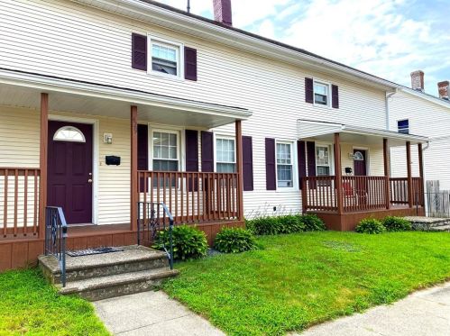 429 Rathbun St, Woonsocket, RI 02895 exterior