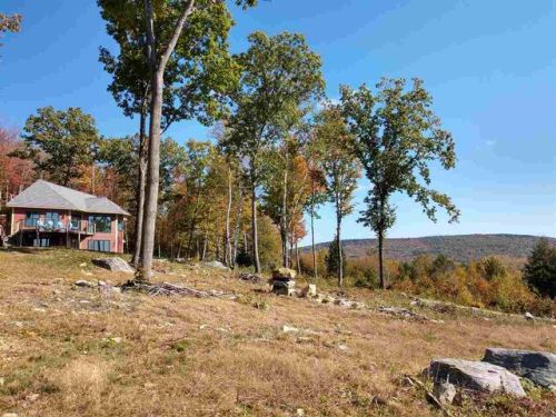 366 Britton Rd, Unity, NH 03743 exterior