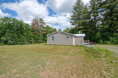 152 Airport Rd, Norridgewock, ME 04957 exterior