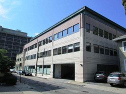 13 Bacon St, Newton, MA 02458 exterior