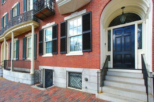 60 Beacon St, Roxbury Xing, MA 02136 exterior