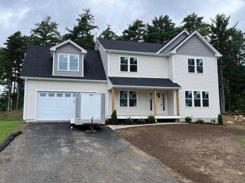 270 Shore Dr, Coventry, RI 02816 exterior