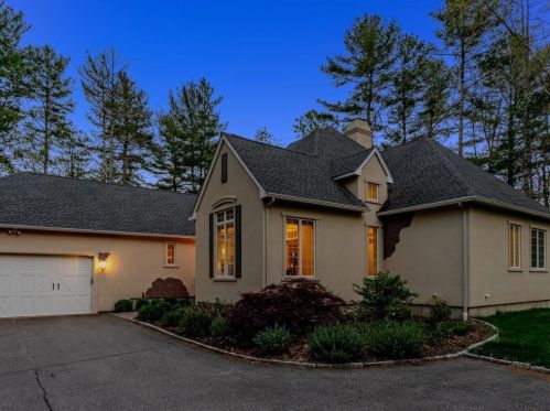 45 Tomaquag Valley Rd, Westerly, RI 02808 exterior