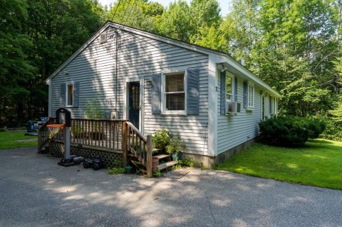 71 Peaslee Hill Rd, Weare, NH 03281 exterior