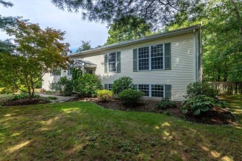 42 Kingman Rd, Amherst, MA 01002 exterior