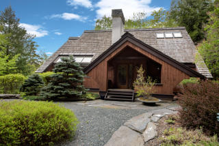 363 Salt Ash Rd, Plymouth, VT 05056 exterior