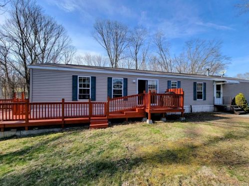 45 Nashua St, Norwich, CT 06360 exterior