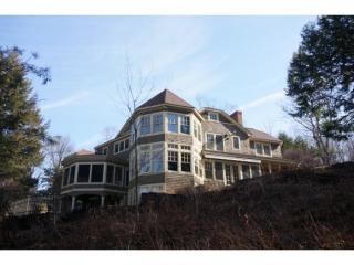 845 Thompsons Point Rd, Cedar Beach, VT 05445 exterior