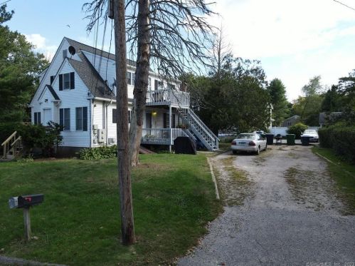 29 Uncas Ave, Quaker-Hill, CT 06375 exterior