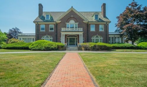 232 Ocean St, Lynn, MA 01902 exterior