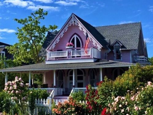28 Narragansett Ave, Edgartown, MA 02539 exterior