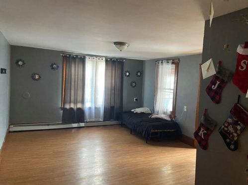 428 Elm St, Woonsocket, RI 02895 exterior