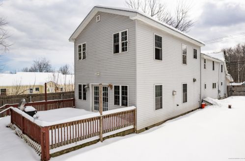 129 High St, Oakland, ME 04963 exterior