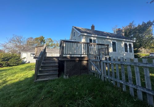 67 Island Rd, South-Thomaston, ME 04858 exterior