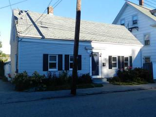 9 Prospect St, Bristol, RI 02809 exterior