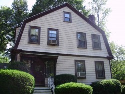 12 Turner St, Newton, MA 02460 exterior