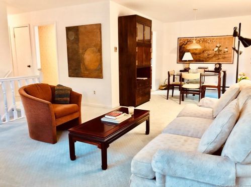 295 Rowayton Ave, Norwalk, CT 06853 exterior