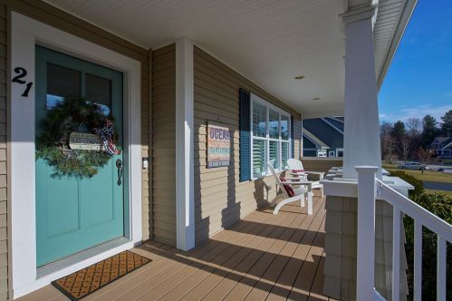 21 Halls Way, Seabrook, NH 03874 exterior