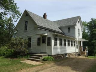 208 Pleasant St, Franklin, NH 03235 exterior