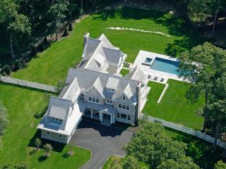 14 Charcoal Hill Rd, Westport, CT 06880 exterior