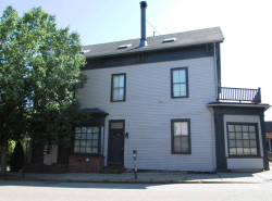 287 Auburn St, Newton, MA 02466 exterior