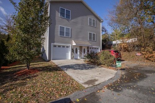 17 Mendon St, Providence, RI 02904 exterior