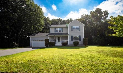 45 Ginger Trl, Coventry, RI 02816 exterior