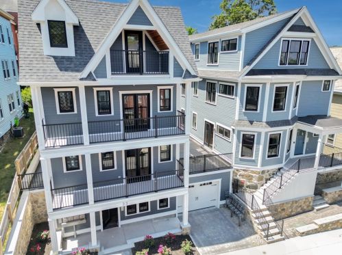 31 Woodlawn St, Boston, MA 02130 exterior