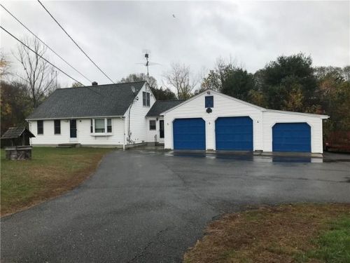 1505 Broncos Hwy, Burrillville, RI 02839 exterior