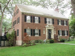 491 Chestnut St, Newton, MA 02468 exterior