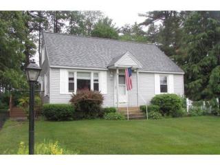 27 Maclarnon Rd, Salem, NH 03079 exterior