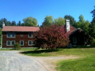 4419 Trebo Rd, Chester, VT 05143 exterior