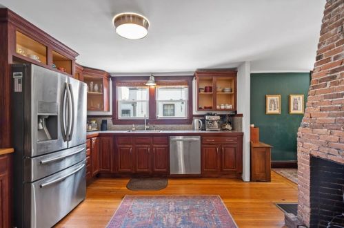 31 Kenyon St, Providence, RI 02903 exterior