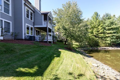 15 Goldfinch Ln, Nashua, NH 03062 exterior