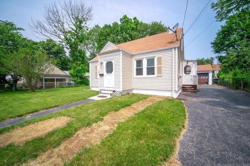 264 Soundview Ave, Bridgeport, CT 06606 exterior
