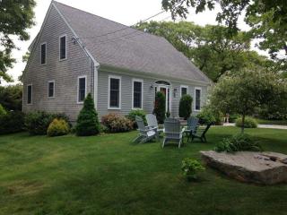 128 Mashnee Rd, Bourne, MA 02532 exterior