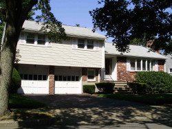 3 Anthony Cir, Newton, MA 02460 exterior