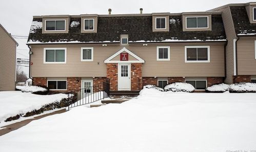 38 Evergreene, Wallingford, CT 06492 exterior
