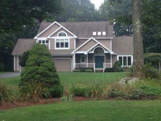 11 Country Walk, Higganum, CT 06441 exterior