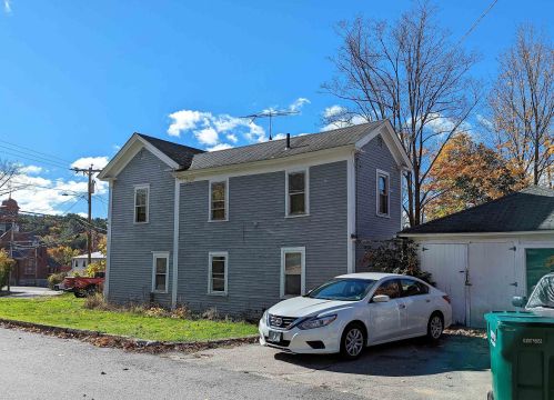 10 Whiting Hill Rd, Wilton, NH 03086 exterior