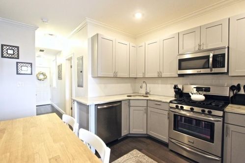 64 Byron St, Roxbury-Xing, MA 02128 exterior