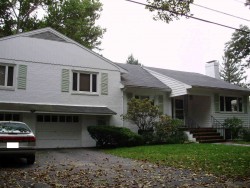 145 Paulson Rd, Newton, MA 02468 exterior