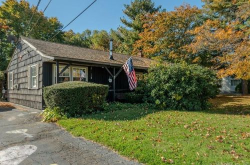 12 Pearl St, North Branford, CT 06471 exterior