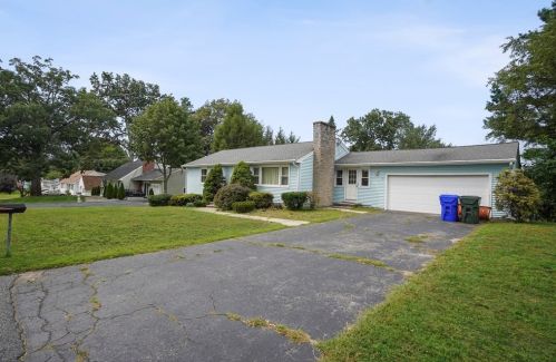 80 Harrow Rd, Springfield, MA 01118 exterior
