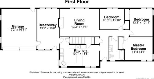 39 Fairview Dr, Kensington, CT 06037 exterior