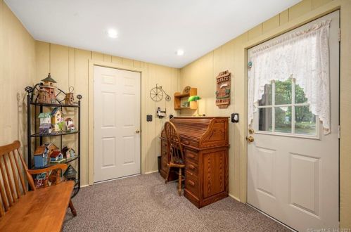 192 Roper Rd, Moosup, CT 06354 exterior