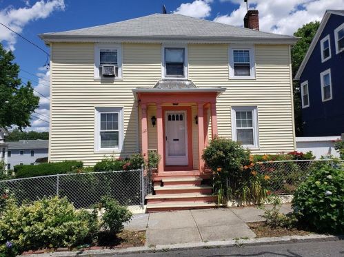 132 Carleton St, Providence, RI 02908 exterior