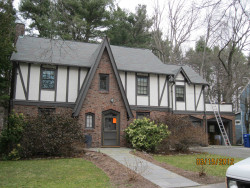 18 Cochituate Rd, Newton, MA 02461 exterior