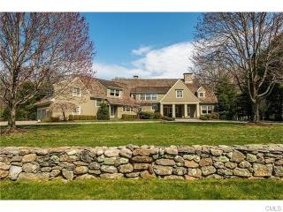 17 Twin Walls Ln, Weston, CT 06883 exterior