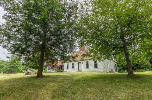 1028 Broad Cove Rd, Hopkinton, NH 03229 exterior